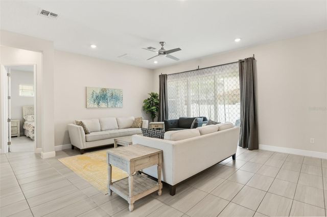 8373 LUDINGTON CIRCLE, Orlando, FL 32836