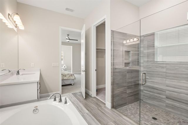 8373 LUDINGTON CIRCLE, Orlando, FL 32836