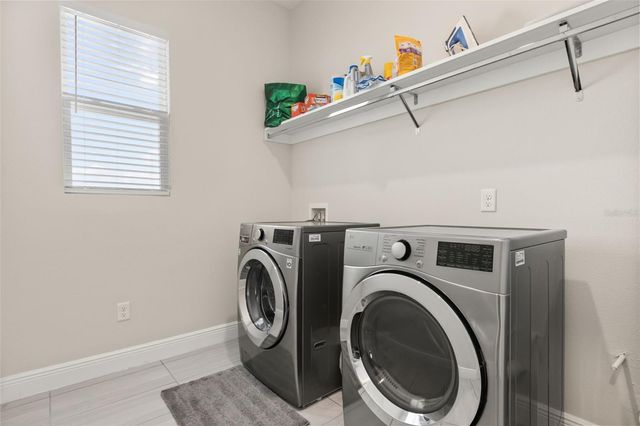 8373 LUDINGTON CIRCLE, Orlando, FL 32836