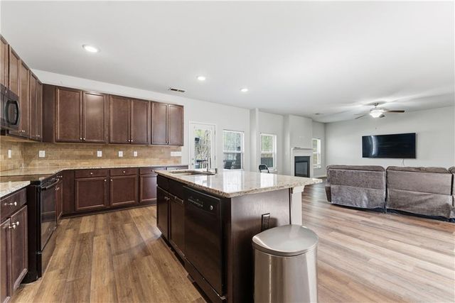 6771 Mason Lane, Rex, GA 30273