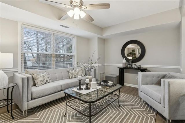 445 Eureka LOOP, Newport News, VA 23601