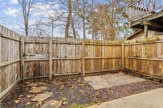 445 Eureka LOOP, Newport News, VA 23601