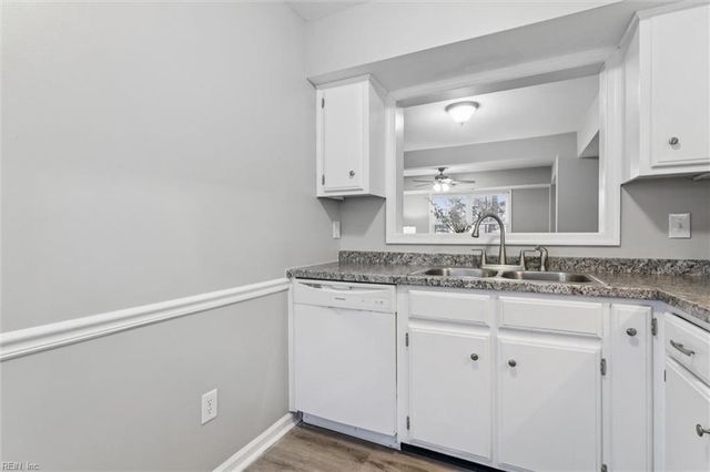 445 Eureka LOOP, Newport News, VA 23601