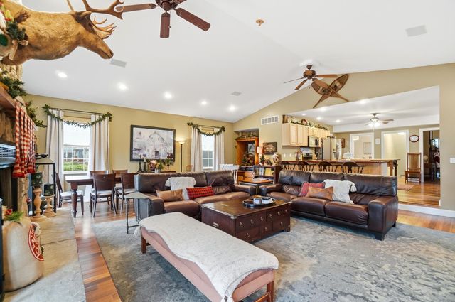 3267 Columbus Street, Grove City, OH 43123