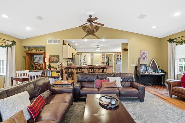 3267 Columbus Street, Grove City, OH 43123