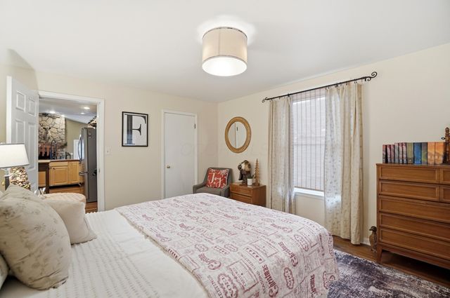 3267 Columbus Street, Grove City, OH 43123