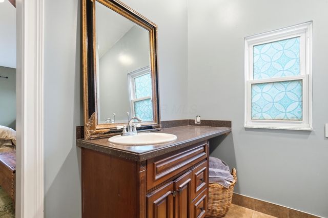 3267 Columbus Street, Grove City, OH 43123