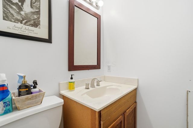 3267 Columbus Street, Grove City, OH 43123