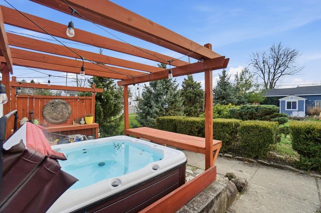 3267 Columbus Street, Grove City, OH 43123