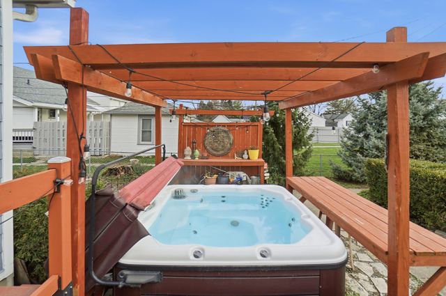 3267 Columbus Street, Grove City, OH 43123