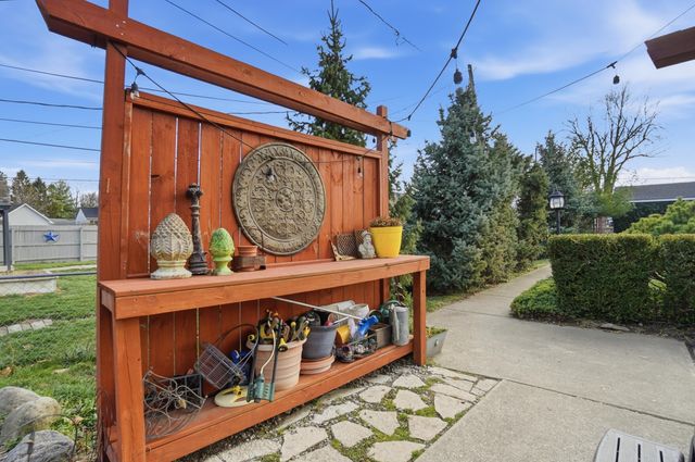 3267 Columbus Street, Grove City, OH 43123