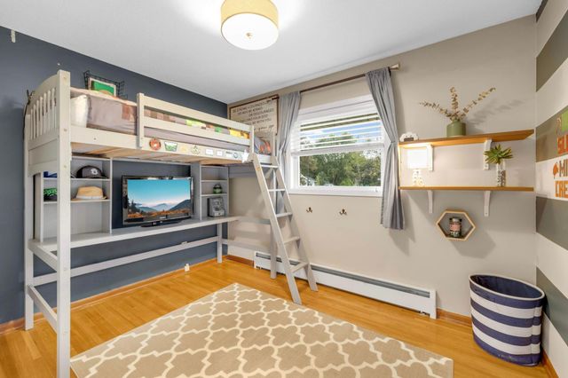 683 Tanglewood Drive, Shoreview, MN 55126