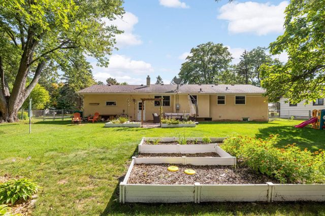 683 Tanglewood Drive, Shoreview, MN 55126