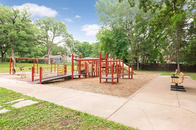 683 Tanglewood Drive, Shoreview, MN 55126