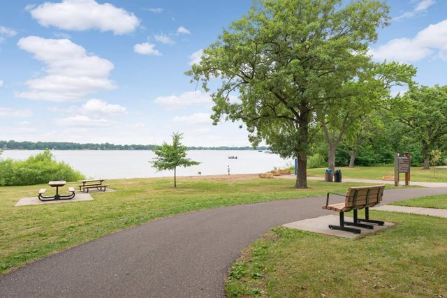 683 Tanglewood Drive, Shoreview, MN 55126