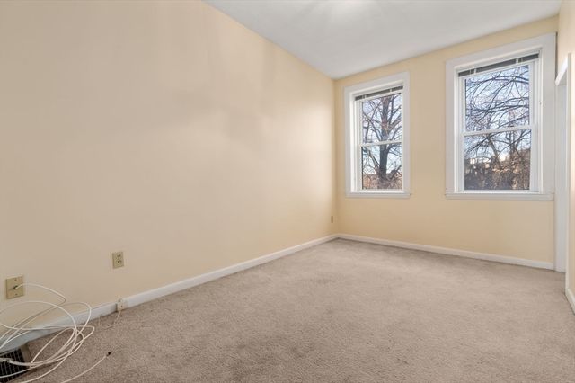 52 Snow Hill St, Boston, MA 02113