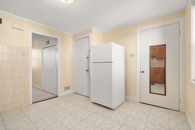 52 Snow Hill St, Boston, MA 02113