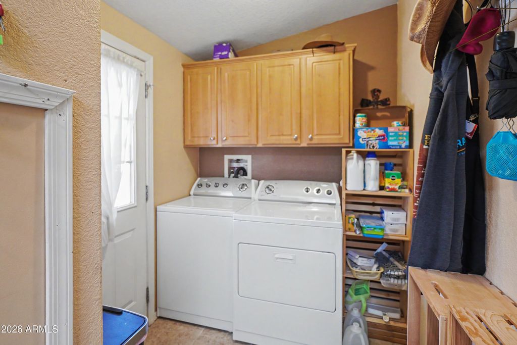 Image 18 of property listing at 7373 E US HIGHWAY 60 -- 97, Gold Canyon, AZ 85118