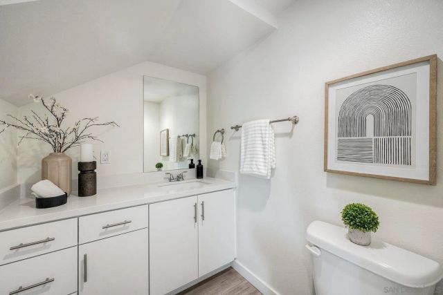 2250 Calle Chanate, San Diego, CA 92139