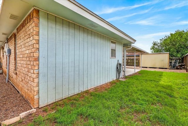 11613 Cripple Creek Dr, Corpus Christi, TX 78410
