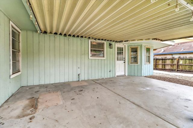 11613 Cripple Creek Dr, Corpus Christi, TX 78410