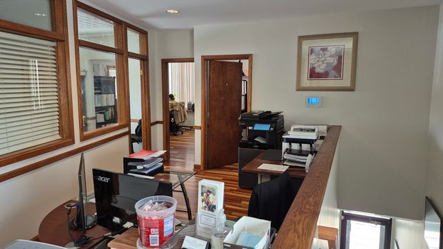 6316 N Lincoln Avenue, Chicago, IL 60659