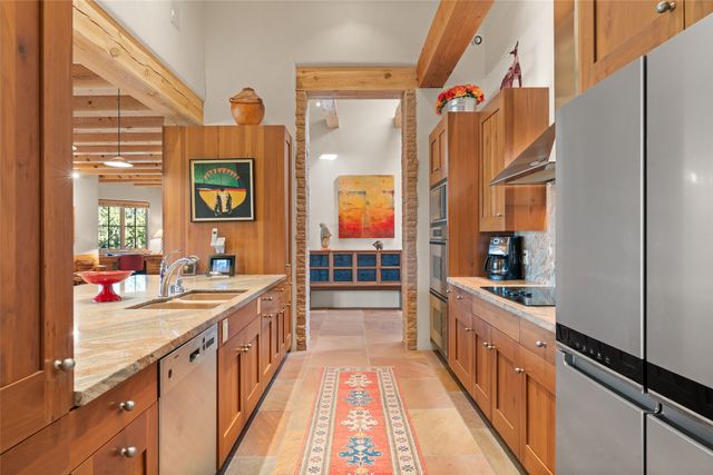 32 Sierra Rosa Loop, Santa Fe, NM 87506