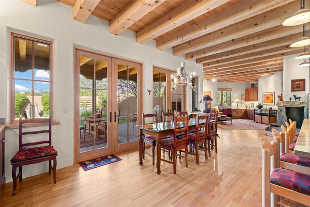 32 Sierra Rosa Loop, Santa Fe, NM 87506