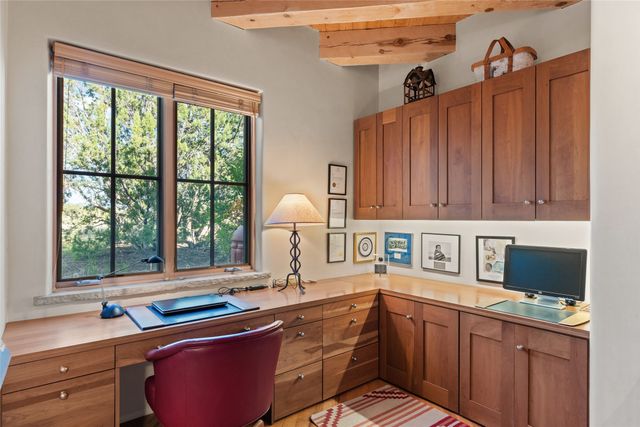 32 Sierra Rosa Loop, Santa Fe, NM 87506