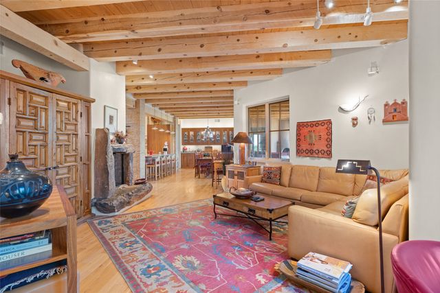 32 Sierra Rosa Loop, Santa Fe, NM 87506