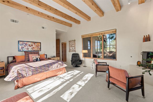 32 Sierra Rosa Loop, Santa Fe, NM 87506
