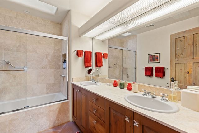 32 Sierra Rosa Loop, Santa Fe, NM 87506