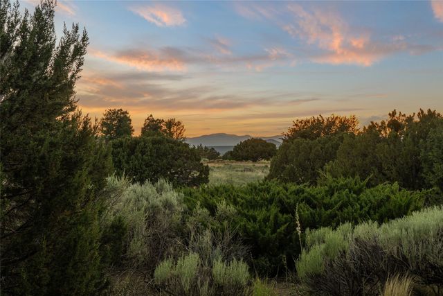 32 Sierra Rosa Loop, Santa Fe, NM 87506