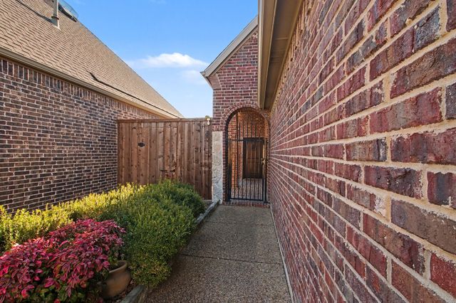 9429 Deerhurst Place, Mckinney, TX 75072