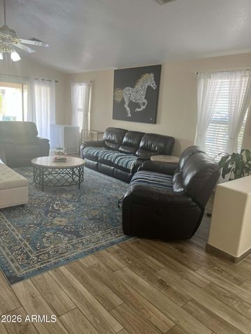 6806 N 77th Drive, Glendale, AZ 85303