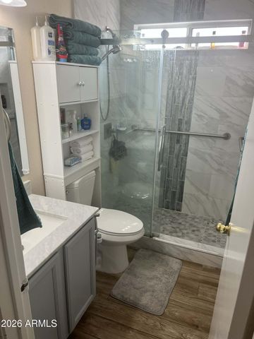 6806 N 77th Drive, Glendale, AZ 85303