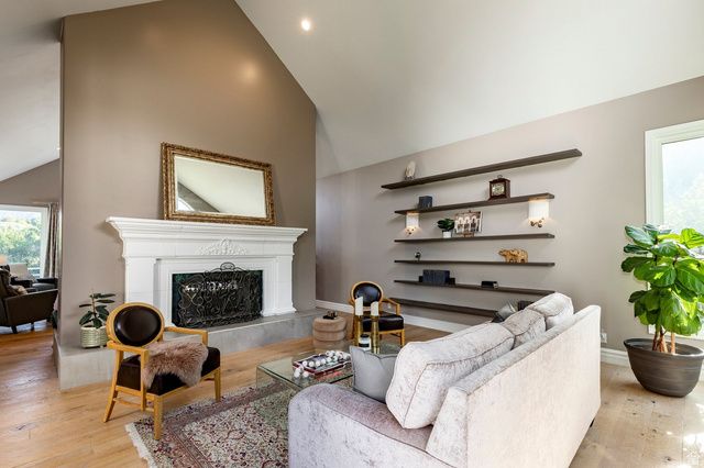 4 LONE HOLLOW CV, Sandy, UT 84092