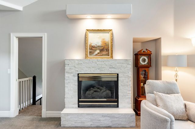4 LONE HOLLOW CV, Sandy, UT 84092