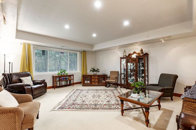 4 LONE HOLLOW CV, Sandy, UT 84092
