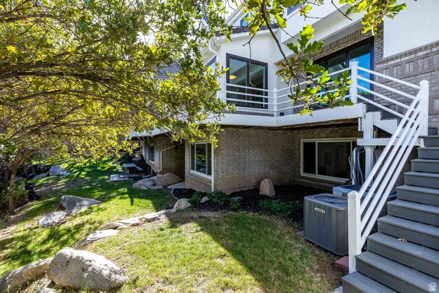 4 LONE HOLLOW CV, Sandy, UT 84092