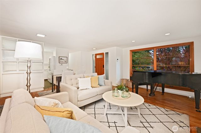 204 NW 131st Street, Seattle, WA 98177