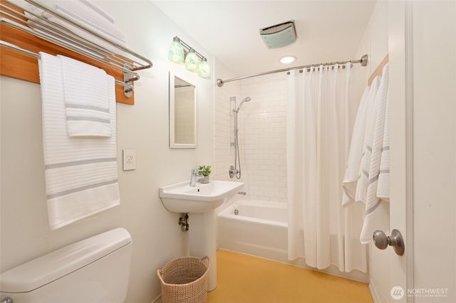 204 NW 131st Street, Seattle, WA 98177