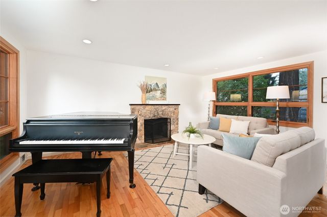 204 NW 131st Street, Seattle, WA 98177