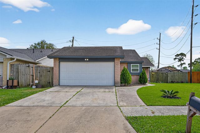 20206 Misty Pines Drive, Humble, TX 77346