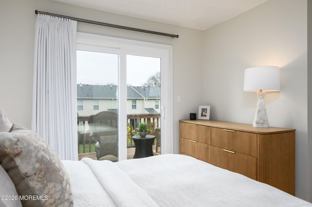 69 Arlington Court 13, Holmdel, NJ 07733