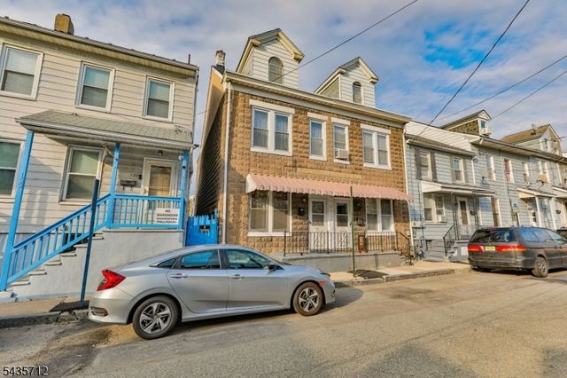 135 Mercer St, Phillipsburg Town, NJ 08865