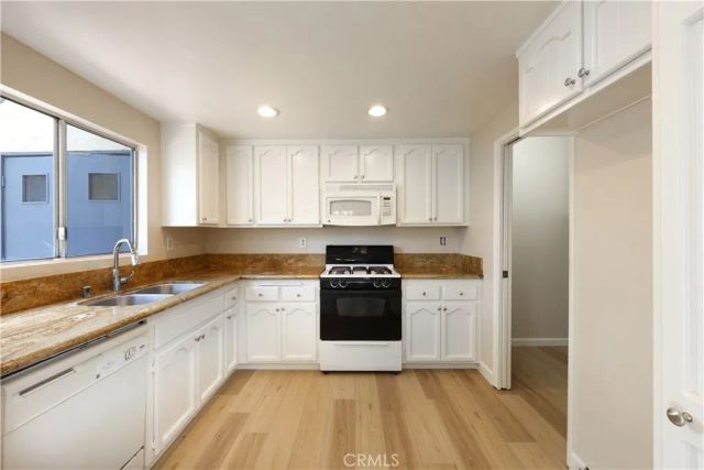 409 W Mountain View Avenue 3, La Habra, CA 90631