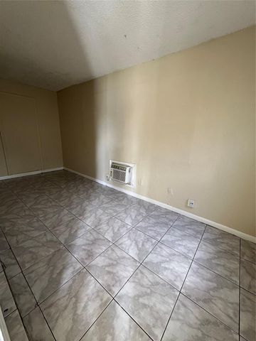 1641 NW 18TH AVE, Fort Lauderdale, FL 33311