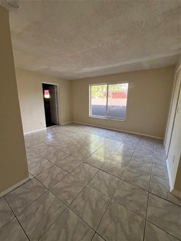 1641 NW 18TH AVE, Fort Lauderdale, FL 33311