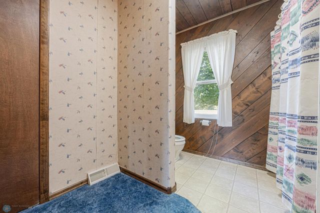 5005 Oakport Street N, Moorhead, MN 56560